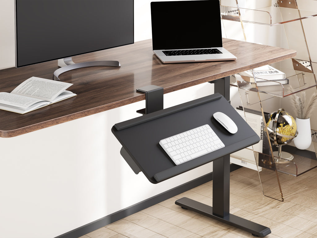 Keyboard and mouse on the tray
